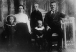 АТРОЩЕНКО Василий Иванович с родителями, младшим братом и сестрой