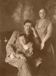 АРЛЕН Гарольд с родителями