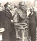 Заир Азгур и Янка Брыль в мастерской за работой над портретом. 1956 г.