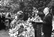 Речь БАНДЕРА С. возле могилы Е. Коновальца