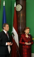 Президент Латвии ВИКИ-ФРЕЙБЕРГА Вайра с президентом Украины Виктором Ющенком