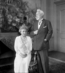 Вильгельм со своей второй женой — Герминой фон Рёйсс, 1933 г.