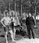 Гагарин_41_с Алексеем Леоновым, Борисом Волыновым и Виктором Горбатко на пикнике, 1963