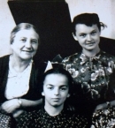 Людмила-Гурченко-в-музыкальной-школе.-На-фото — в-верхнем-ряду-справа