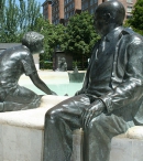 Памятник Хорхе Гильену в Вальядолиде 