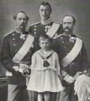 Четыре поколения - четыре короля: король Кристиан IX, наследный принц Фредерик (VIII), принц Кристиан (X) и принц Фредерик (IX). 1903 г. 