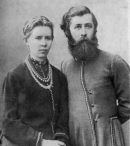 Леся Украинка с братом Михаилом. Фото начала 1890-х годов.
