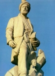 Памятник Фирдуоси в Тегеране