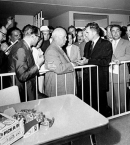 Хрущев_20_с Ричардом Никсоном во время «кухонных дебатов», 24 июля 1959