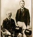 П. И. Чайковский и его племянник В. Л. Давыдов. Июнь 1892, Париж, фото ван Боша 