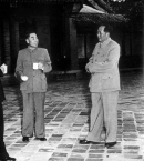 Чжоу Эньлай_5 и Мао Цзэдун, Чэнь Йи, Чжан Вэньтянь, 4 октября 1956 г.