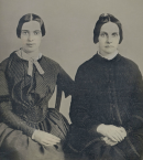 Предположительно, Эмили Дикинсон и ее подруга Кейт Скотт Тернер, около 1859 г.