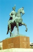 Памятник Дуровой Н.А. в Елабуге. 1993 г. Скульптор Ф.Ф. Лях, архитектор С.П. Бурицкий