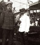 Житков_5_Житков (справа) на палубе парохода «Воронеж» летом 1912 г. перед выходом в плавание.