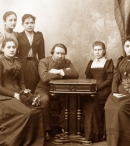 М.М.Ипполитов-Иванов с ученицами Тифлисского муз.училища (конец 1880-х годов)