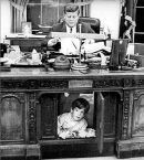 Кеннеди_11_с сыном Джоном, 1963
