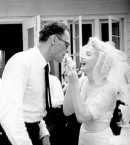 Монро_12_свадьба с Артуром Миллером, 1956