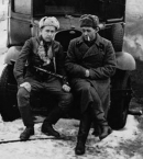 Солженицын_15_с командиром артразведдивизиона  Е. Пшеченко. Февраль 1943 года.
