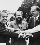 Солженицын среди американских сенаторов. Вашингтон, 1975