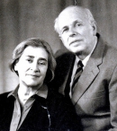 С женой Еленой Боннэр