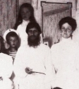 1908 год. Царское село. Распутин с императрицей, четырьмя детьми и гувернанткой.