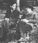 Л. Д. Ландау и П. Л. Капица на Николиной Горе, 1948 год.