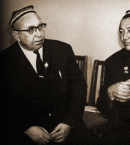 Юнус Раджаби со своими учениками Ариф Алимахсумов и Шакирджоном Эргашевым. 1960 год. 