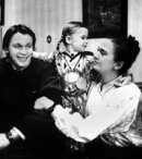Ирина Дерюгина с мужем и дочью