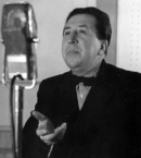 Г.А.Абрамов у микрофона. 1950-е годы.