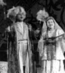Народные артисты КазССР А.Умбетбаев и Ш.Бейсекова в сцене из оперы 