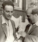   В.Л. Гинзбург, Л.В. Альтшулер и В.А. Цукерман, Саров, 1955, у коттеджа В.А. Цукермана. 