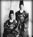 Коджон_6 Последние монархи, 1890 г., ван и его наследник Сунджон