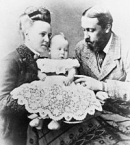 Принц Альфред с женой Марией Александровной и сыном Альфредом
