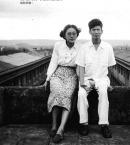 Инь Хайгуан_2 с супругой Ся Цзюньлу, 1952 г.